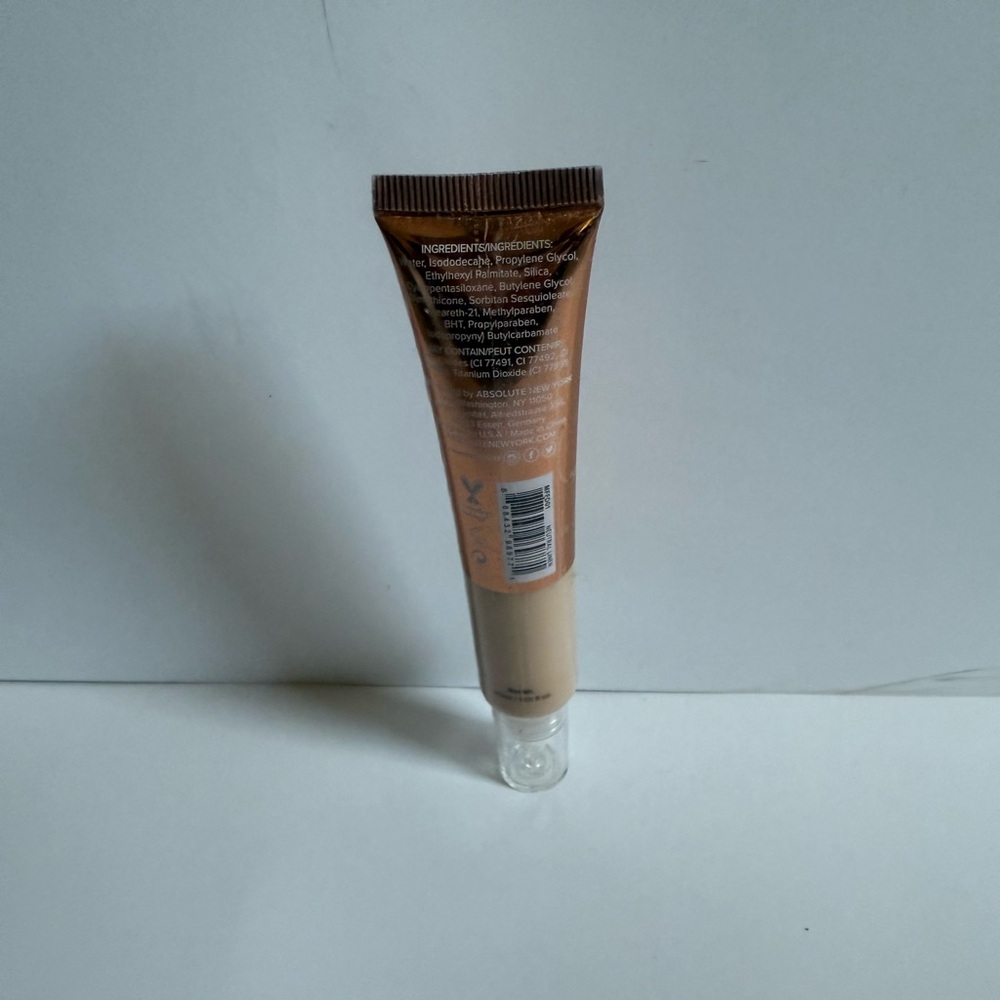 Full Coverage Foundation - Picture 2 of 2
